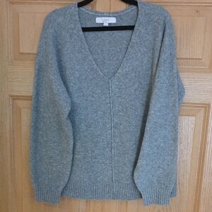 LOFT Women's V-Neck‎ Sweater in Soft Gray